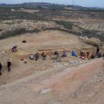 Estudiants d'aqueologia de la UdL excavant.